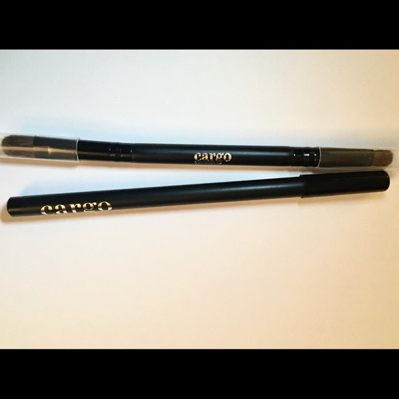 Cargo eye liner & duel tip shadow brush - Picture 2 of 2